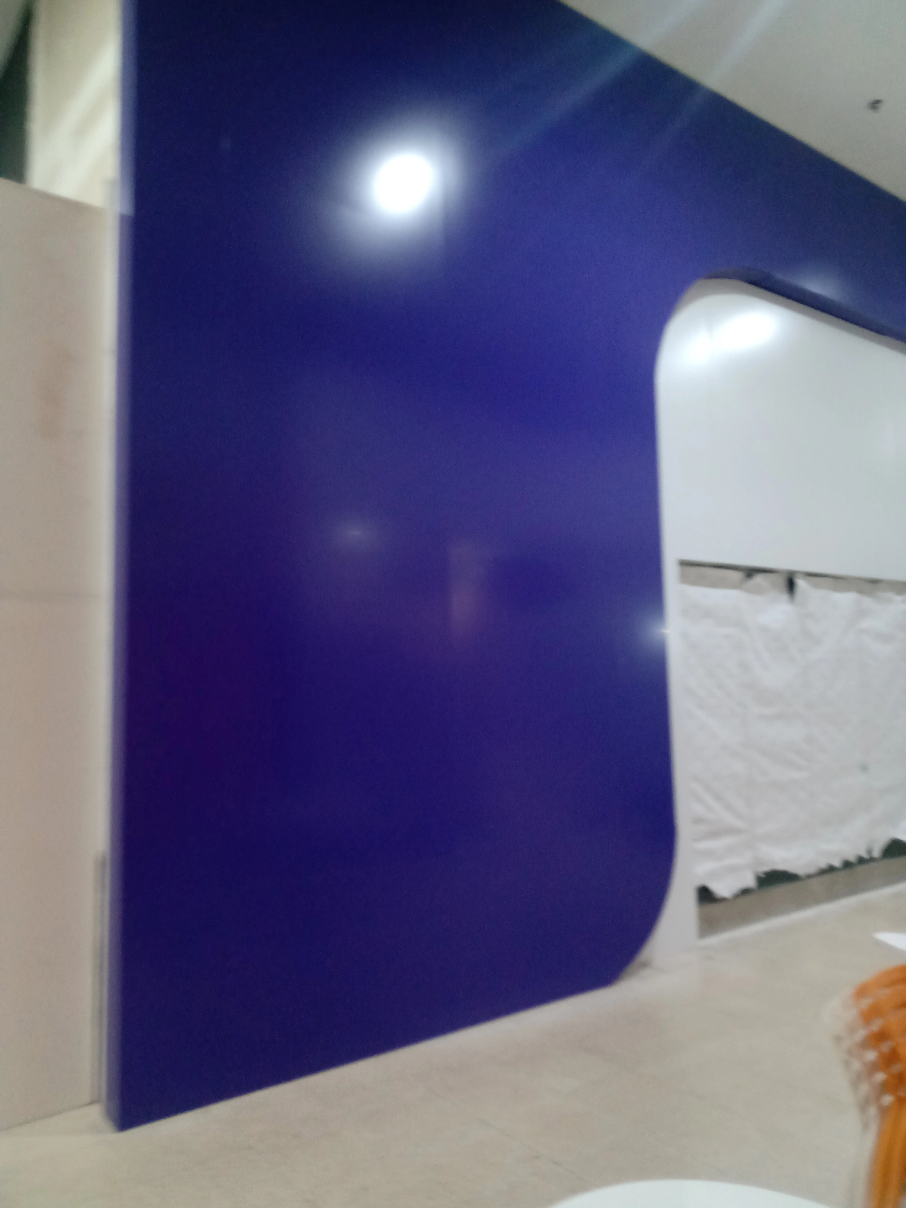 REVESTIMENTO EM ACM COM LETREIRO DE ACRILICO PRAIA SHOPPING